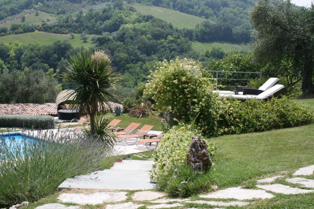 Relais Il Monticello Guest House Montefiore Conca Екстериор снимка